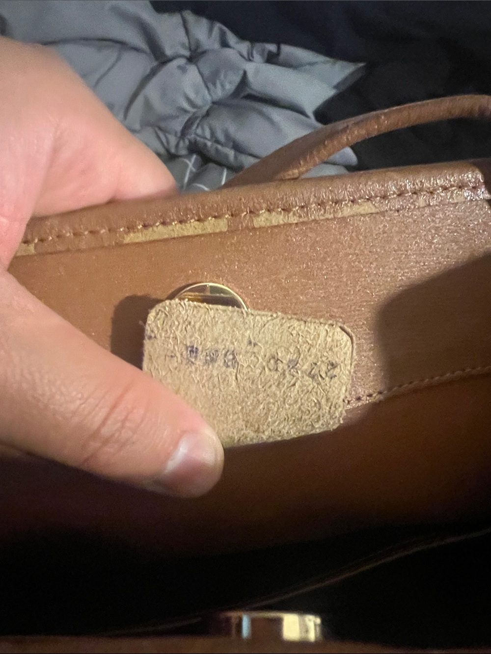 Longchamp Brown Leather Shoulder Tote - Timeless Everyday Bag - Picture 15 of 16